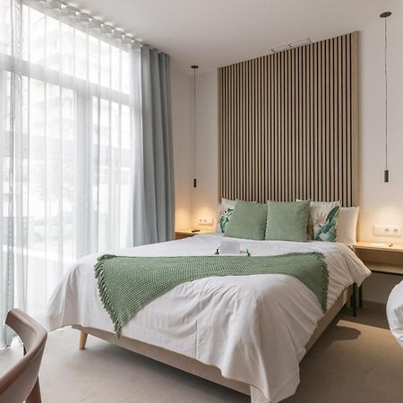 Dorm4You Arena Standar Junior Валенсия Екстериор снимка